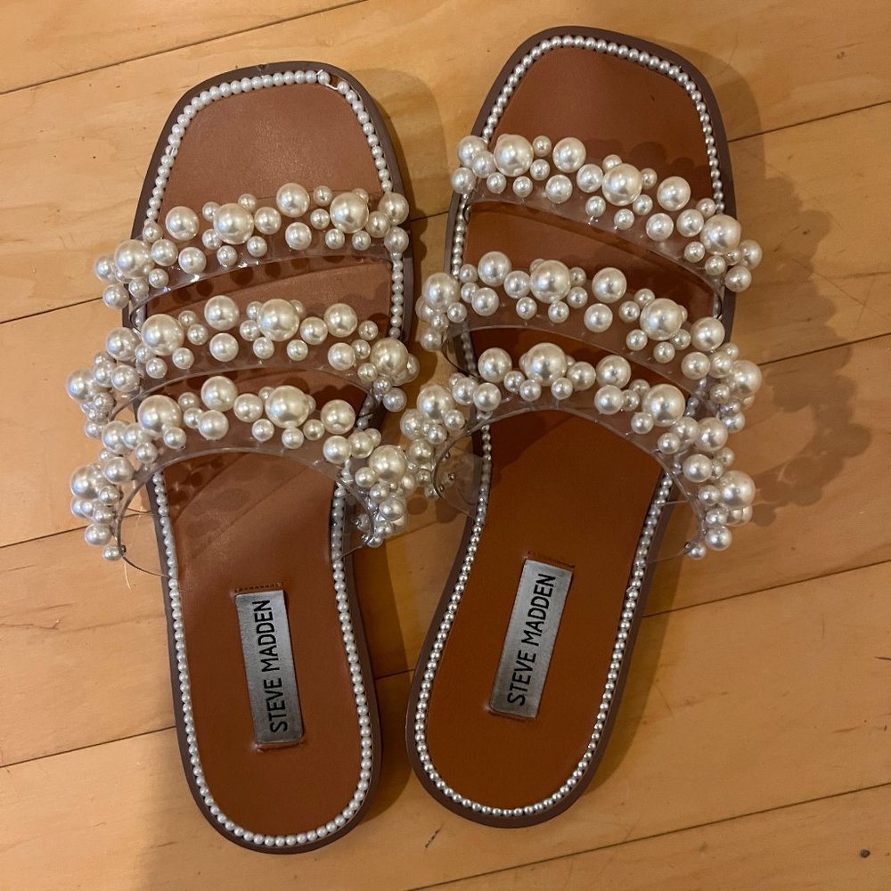 Pearl Sandals - Size 9.5, fits like a 9